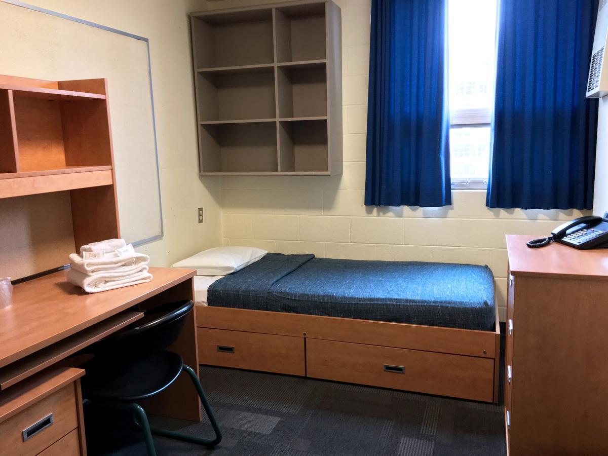 Toronto Metropolitan University- Pitman Hall Residence Εξωτερικό φωτογραφία
