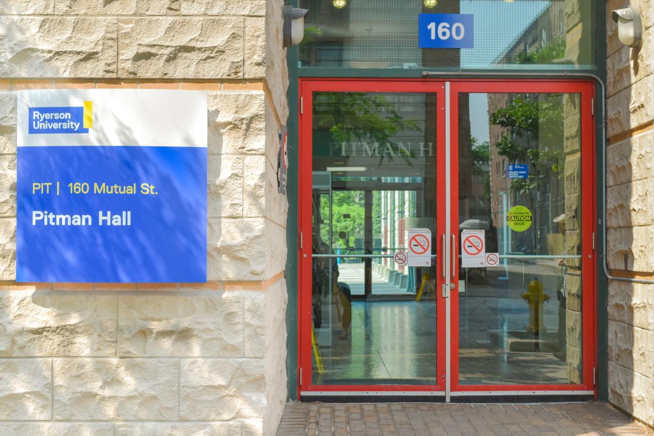 Toronto Metropolitan University- Pitman Hall Residence Εξωτερικό φωτογραφία
